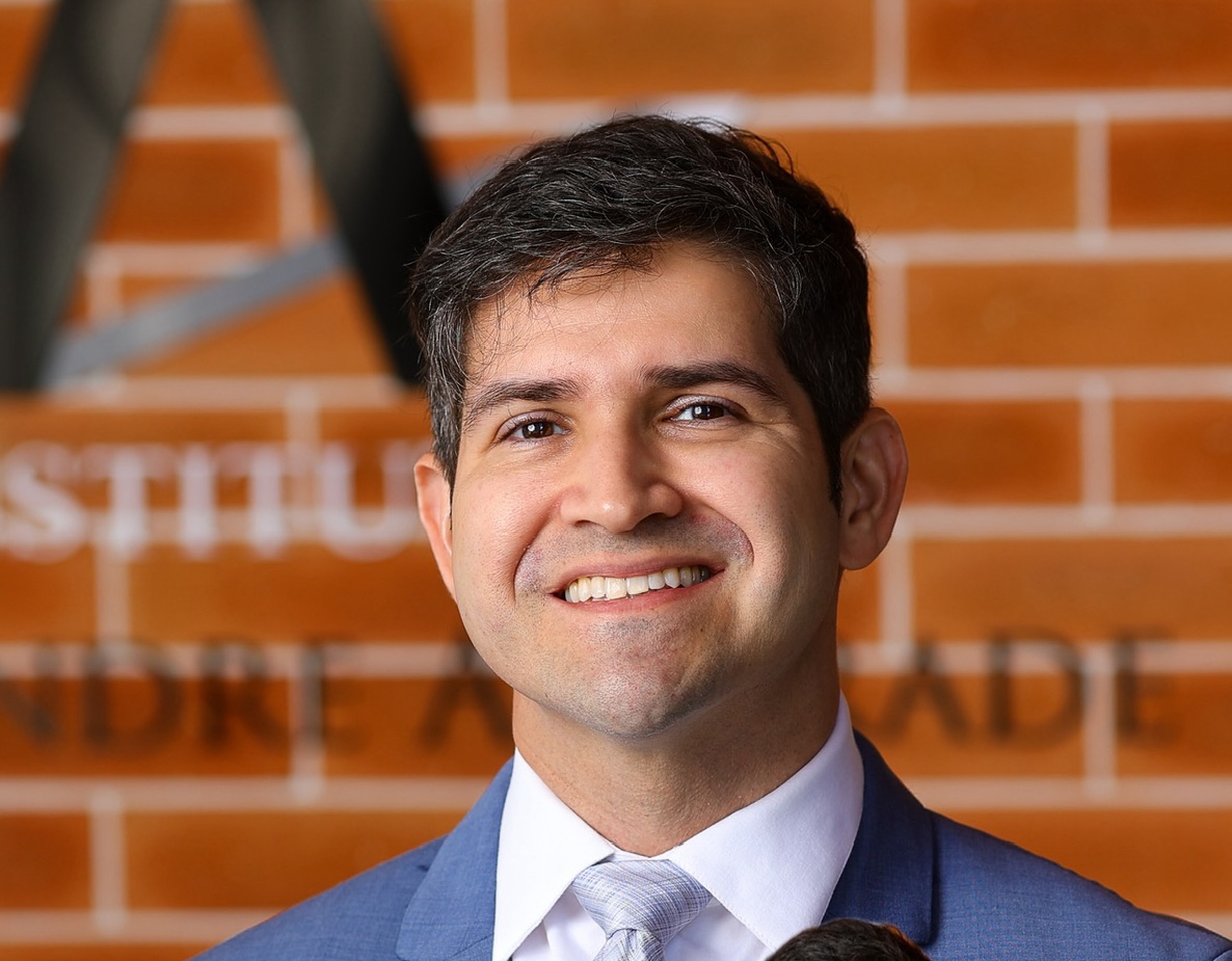 Dr. Alexandre Andrade